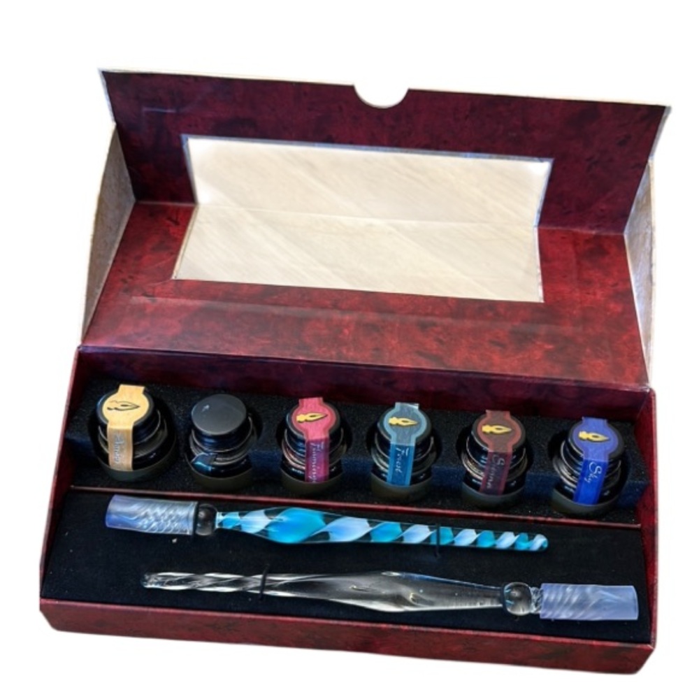AUTHENTIC MODELS ⭐️  Palette for Pens